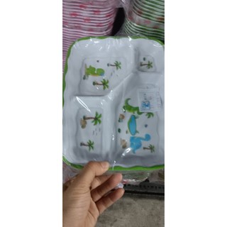 Khay Ăn Cho Bé 4 Ngăn (Hình Ngẫu Nhiên) Fataco