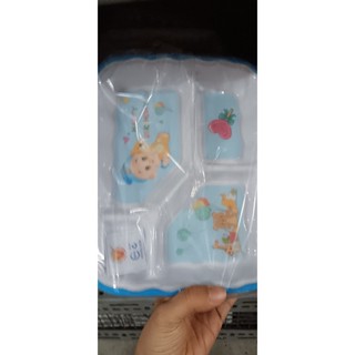 Khay Ăn Cho Bé 4 Ngăn (Hình Ngẫu Nhiên) Fataco