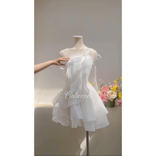 D274 Cabernet Moliss dress đầm chéo vai dáng ngắn xếp tầng cách điệu đi tiệc