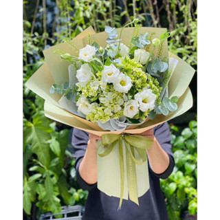  bó hoa Cẩm Tú cầu mixx lan tường 