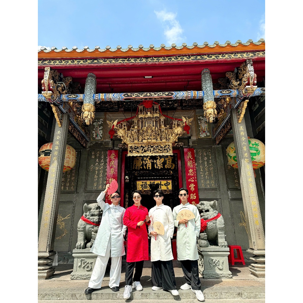 Áo Dài Nam Cách Tân, Áo Dài Tết Chất Vải Gấm Vân Gỗ Dệt Tơ Thanh Lịch Và Sang Trọng Chất Vải Dày Mr Smile 99 AD04