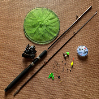 Bộ cần câu 2 khúc đặc shimano kèm máy câu kim loại AC tặng kèm cước, phao, hạt chặn, lưỡi câu, nhái