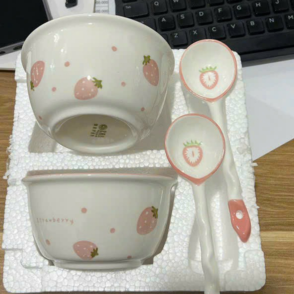 [Quà cho bé] Set 2 Chén Sứ Tặng Kèm 2 Muỗng Sứ Cao Cấp - Set 4 Chi Tiết Chén Sứ Hộp Xốp