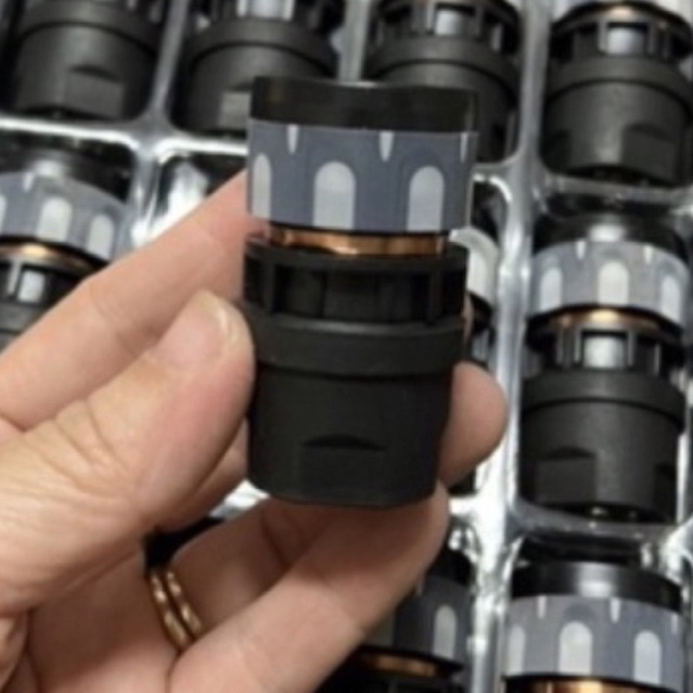 Củ micro Shure hàng loại 1 tiếng trong ấm-Bh 6 tháng lỗi đổi mới