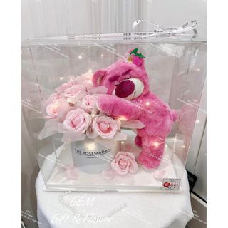 [Hoả tốc] ‼️Box Hoa Gấu Dâu Lotso kèm đèn nháy và Thiệp.