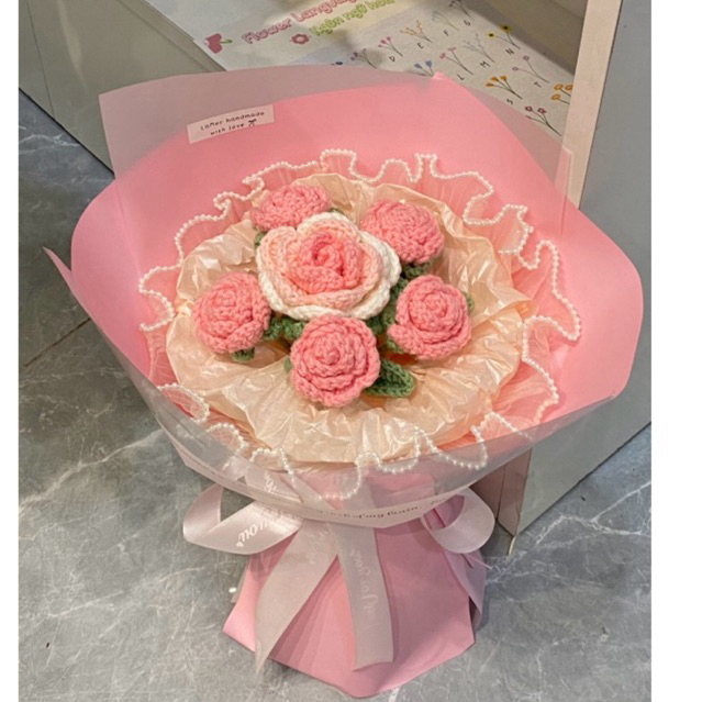 [có sẵn] Bó hoa hồng mini bằng len tặng mẹ, người yêu, hoa len tặng sinh nhật kỉ niệm