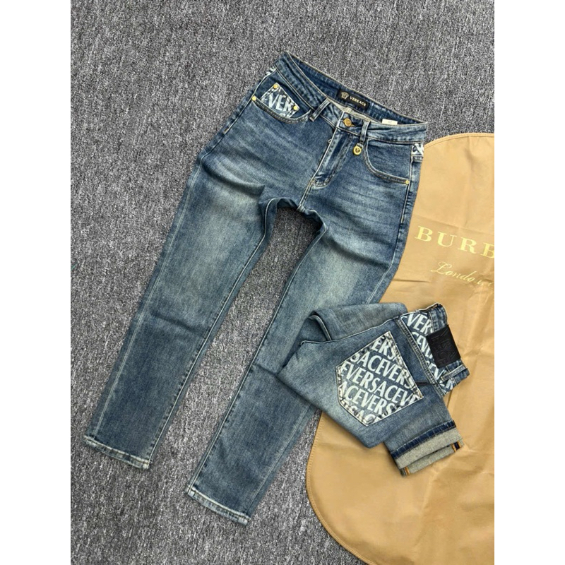 quần bò dài nam versae dk boutique màu xanh hoạ tiết túi sau điểm nhấn,chất vải bò dầy mềm co giãn n