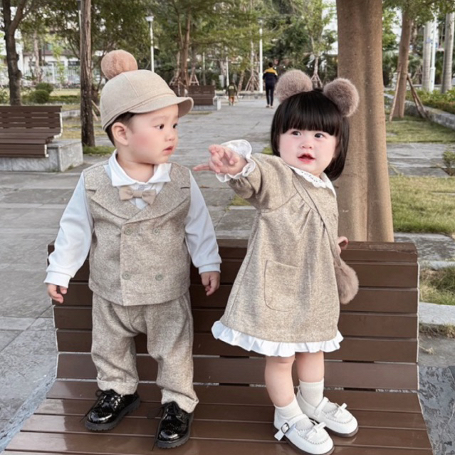 Đồ đôi cho bé trai và bé gái