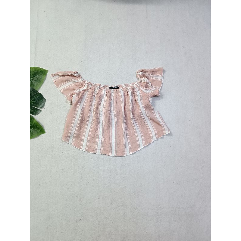 Áo croptop F21 vnxk