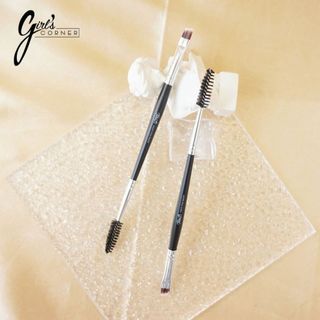 Cọ vẽ mày 2 đầu Feather B M158