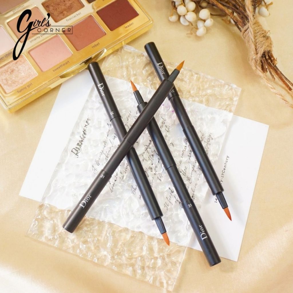 Cọ Môi Có Nắp Dior 31 Retractable Lip Brush