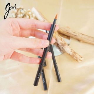 Cọ Môi Có Nắp Dior 31 Retractable Lip Brush