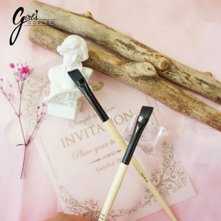 Cọ Kẻ Mày Gel Bobbi Brown Eye Brow