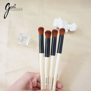 Cọ che khuyết điểm Bobbi Full Coverage Touch Up