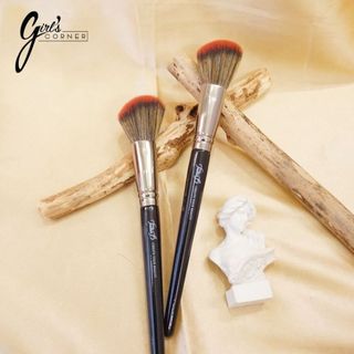 Cọ khối phấn má hồng E4 - Feather B