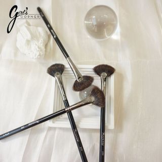 Cọ Piccasso Mini Fan Highlighter Brush 259