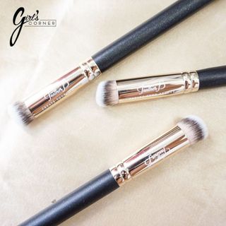 Cọ che khuyết điểm Feather B M270s