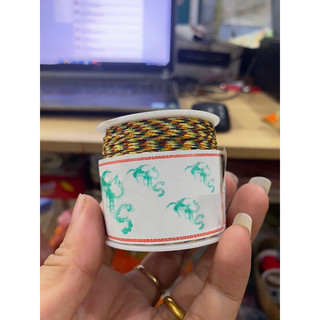 CUỘN DÂY ĐAN VÒNG NGŨ SẮC (BI BON SHOP)