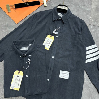 Áo Sơ Mi Kẻ Xám Dài Tay Thêu Chữ Chuột Trắng Vải Cotton Lụa Cao Cấp