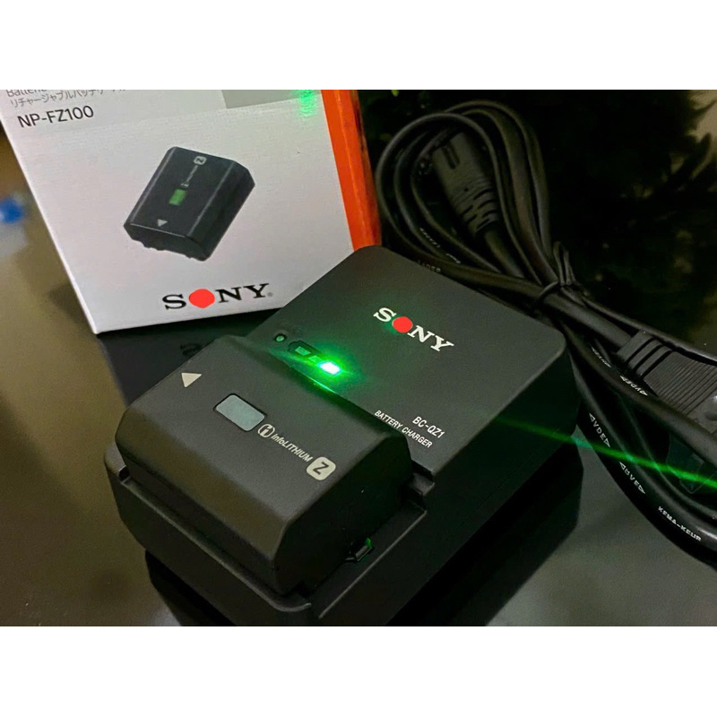 Sạc BC-QZ1 cho pin Sony FZ100 cho máy ảnh Sony A9, Sony A7 MIII, A7RIII.