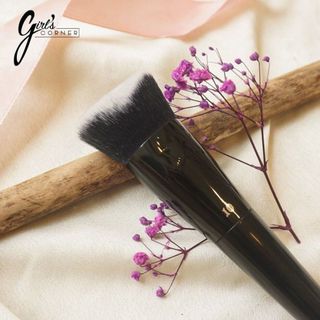Cọ Nền Vát Hai Đầu Kat Von D10