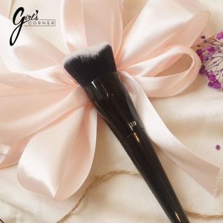 Cọ Nền Vát Hai Đầu Kat Von D10