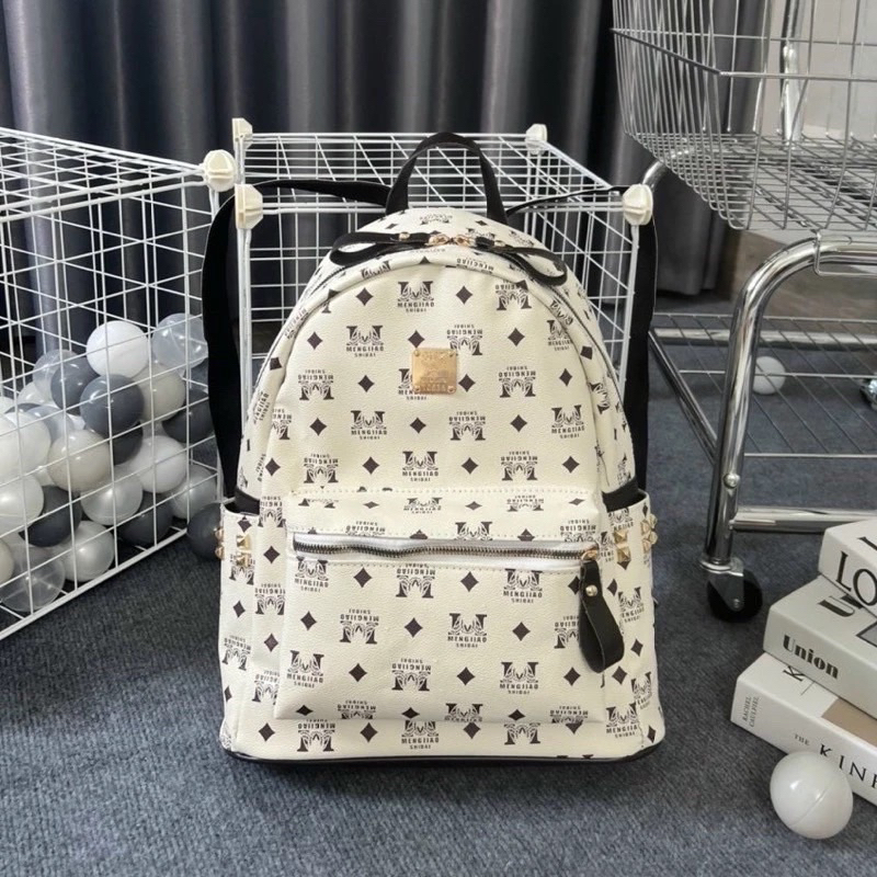 Balo Nữ Size 40 Màu Trắng Ngà Da Pu Chữ M