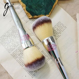 Cọ phấn phủ IT Beauty Fully