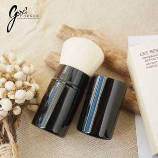 Cọ phủ phấn Channell Kabuki
