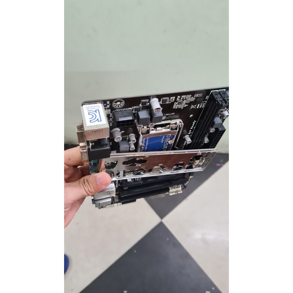 H81 gigabyte phiên bản hàn đẹp zin sáng bóng đủ fe