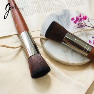 Cọ nền shape ngang Makeup Forever 154