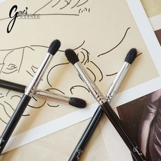 Cọ nhấn đuôi mắt Sigma E45 Small Tapperd Blending Brush