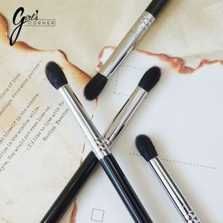 Cọ nhấn đuôi mắt Sigma E45 Small Tapperd Blending Brush