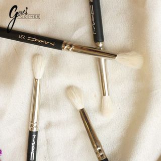 Cọ blend dáng nhỏ M 221 Mini Tapered Blending