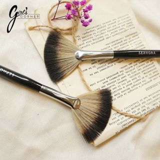 Cọ đánh highlight Sephora Fan 65