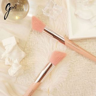 Cọ khối - má - highlight Feather B