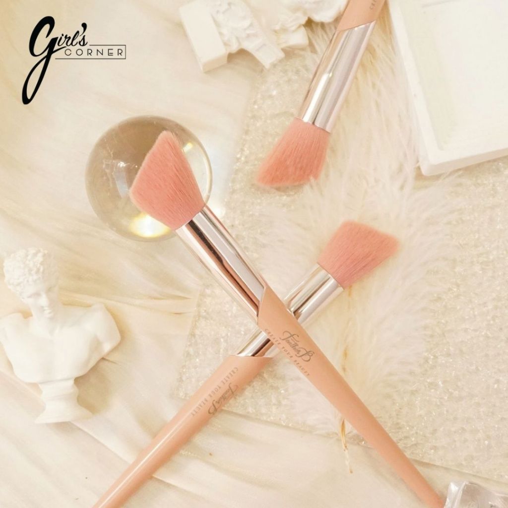 Cọ khối - má - highlight Feather B
