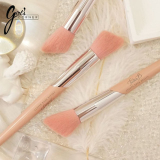 Cọ khối - má - highlight Feather B