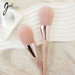 Cọ Phủ Phấn Nén Feather B