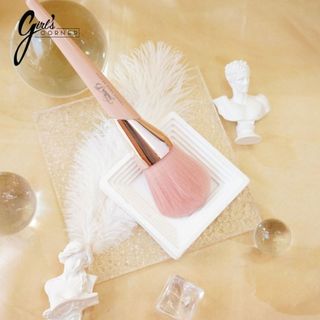 Cọ Phủ Phấn Nén Feather B