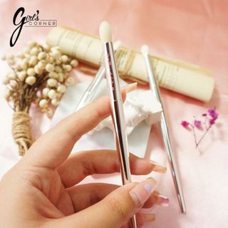 Cọ nhấn đuôi mắt IT Cosmetics by Ulta