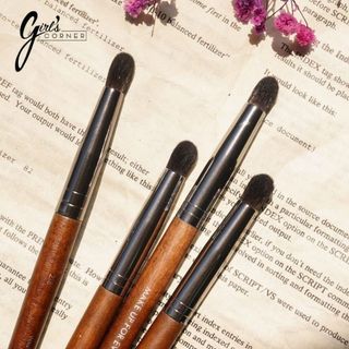 Cọ Nhấn Đuôi Mắt Makeup Forever 212