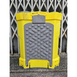 Bình xịt điện MAXCARE 2 Bơm 20 Lít