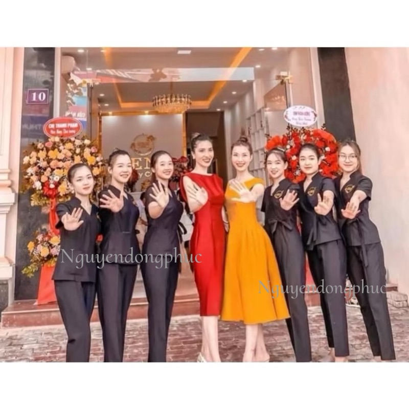 Đồng phục spa màu đen mẫu kiểu dáng xinh