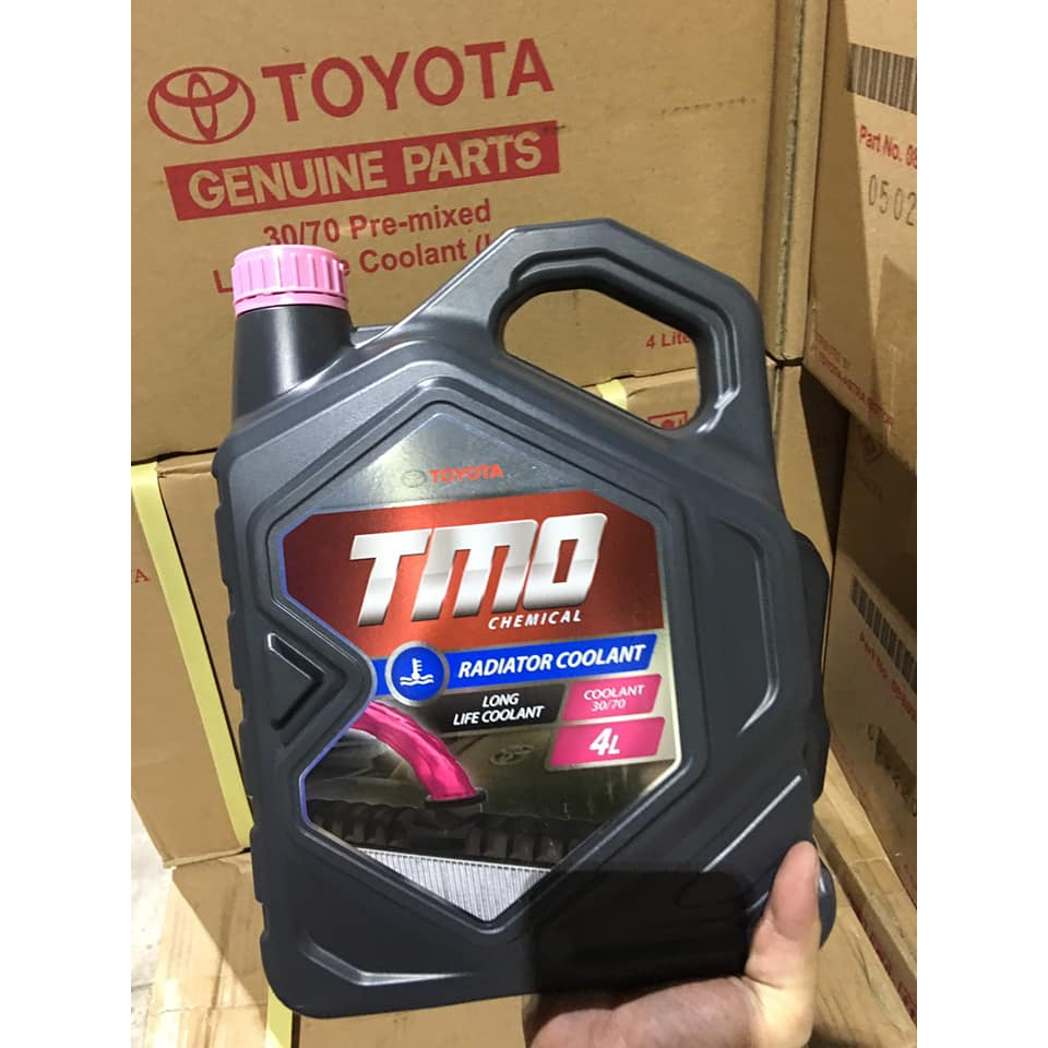 Nước Làm Mát Động Cơ Toyota TMO 30-70 4 Lít - Màu Đỏ, Chính Hãng 08889-80090, Nhập Khẩu