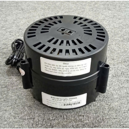 Biến áp đổi nguồn  Lioa 1500VA , có 3 đầu ra 100V /110V/120V dùng được cả thiêt bị của Nhật, Mỹ..