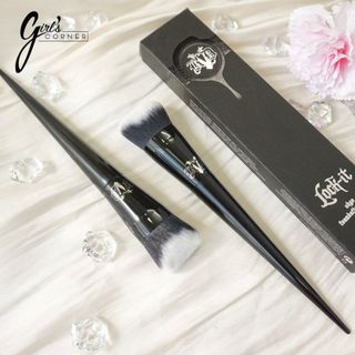 Cọ Nền Vát Hai Đầu Kat Von D10