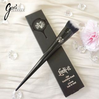 Cọ Nền Vát Hai Đầu Kat Von D10