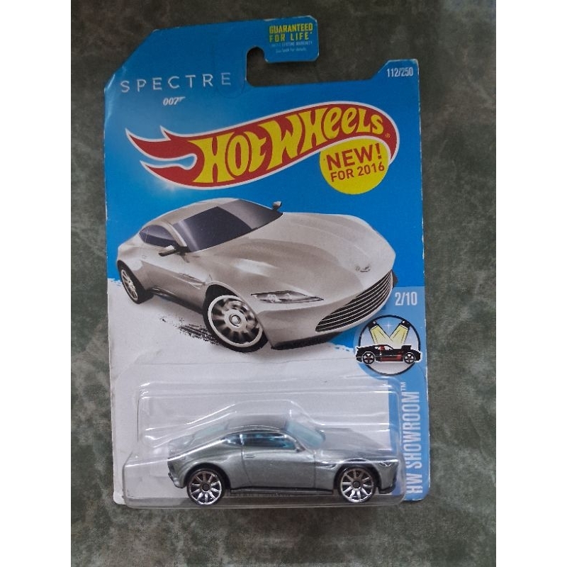 2016 HOT WHEELS ASTON MARTIN DB10 SPECTRE 007