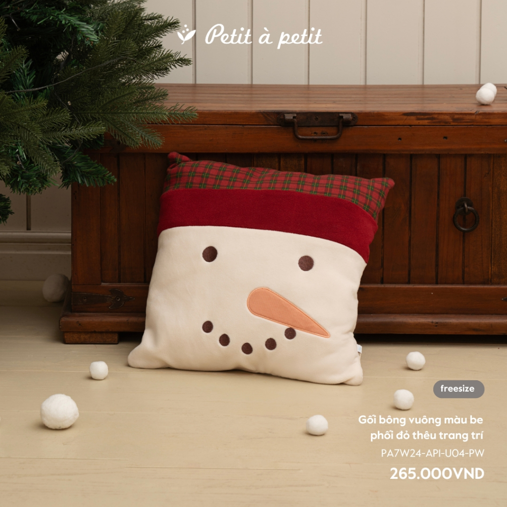 Gối bông vuông màu be phối đỏ thêu trang trí Nous phụ kiện cho bé, gối trang trí noel 2024 BST T12
